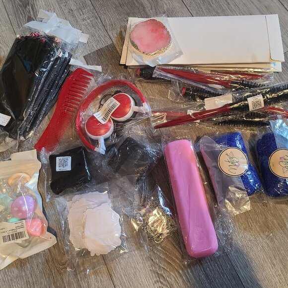 MEGA SALE!! NWT makeup accessories, beauty -over $200 value!! - Picture 1 of 9